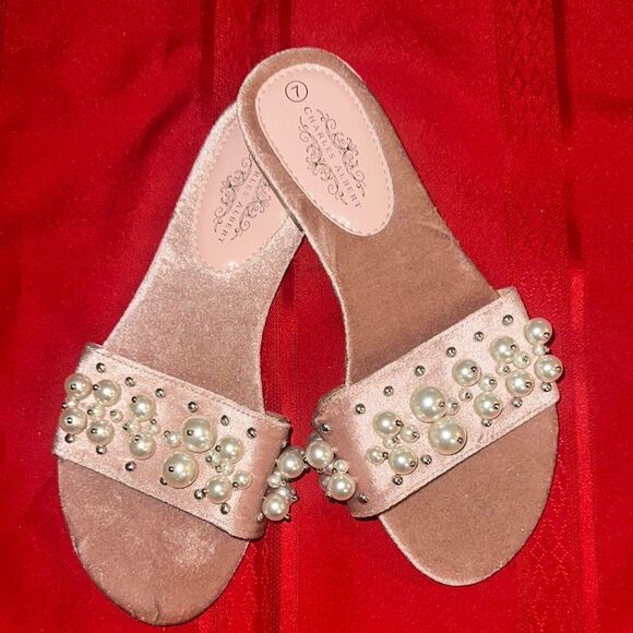 Charles Albert Rose Gold Sandals with Pearl Embellishments Size 7 - Picture 11 of 11